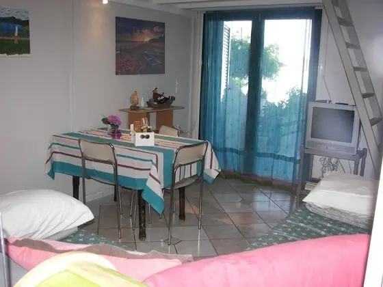 Apart Daire, Deniz Manzaralı (Sea Dream)