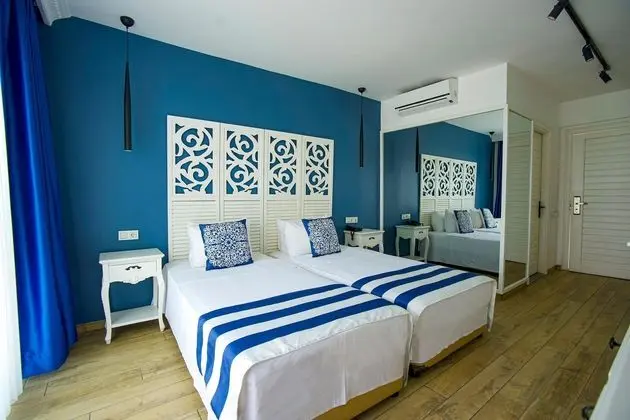 https://images.etstur.com/files/images/hotelImages/TR/54652/l/Blue-Dreams-Resort-Oda-389712.jpg