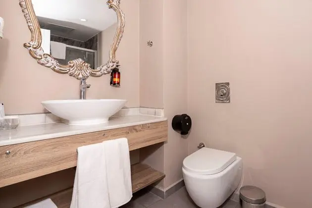 https://images.etstur.com/imgproxy/resize/2560x1440/files/images/hotelImages/etsrooms/776/Blue_Dreams_Resort_20260420092905_1.jpg