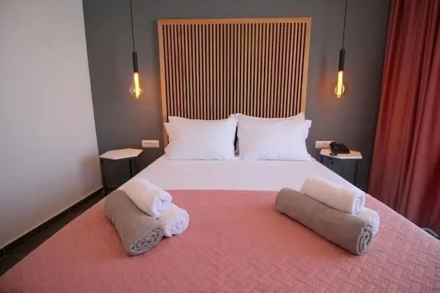 Tek Büyük Yataklı Oda, Balkon