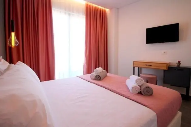 Tek Büyük Yataklı Oda, Balkon