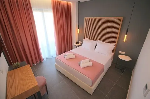 Tek Büyük Yataklı Oda, Balkon