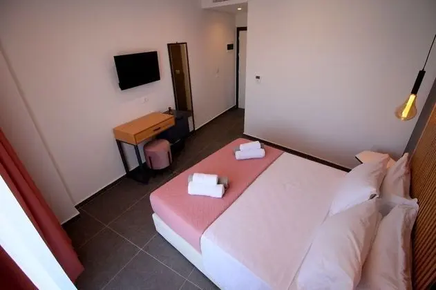 Tek Büyük Yataklı Oda, Balkon