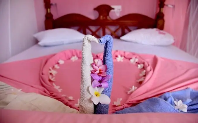 Luxury Üç Kişilik Oda, 1 Yatak Odası, Kısmi Deniz Manzaralı