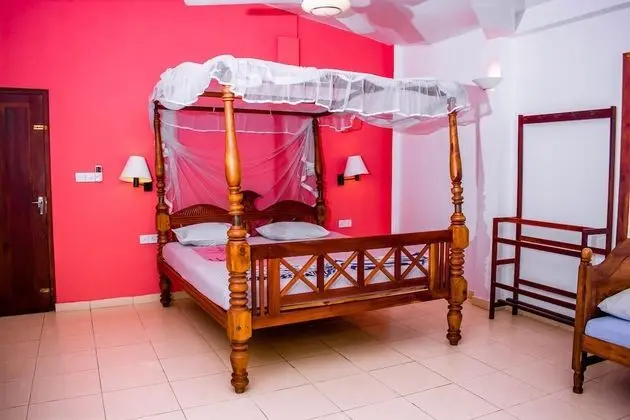 Luxury Üç Kişilik Oda, 1 Yatak Odası, Kısmi Deniz Manzaralı