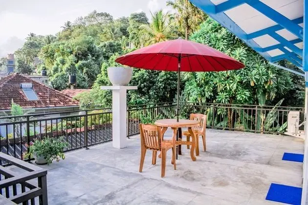 Luxury Üç Kişilik Oda, 1 Yatak Odası, Kısmi Deniz Manzaralı