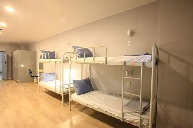 Ortak Ranzalı Oda, Sadece erkekler için