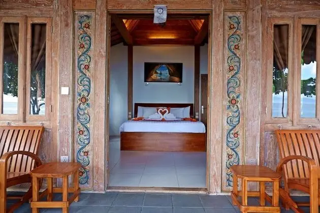 Deluxe Beachfront View
