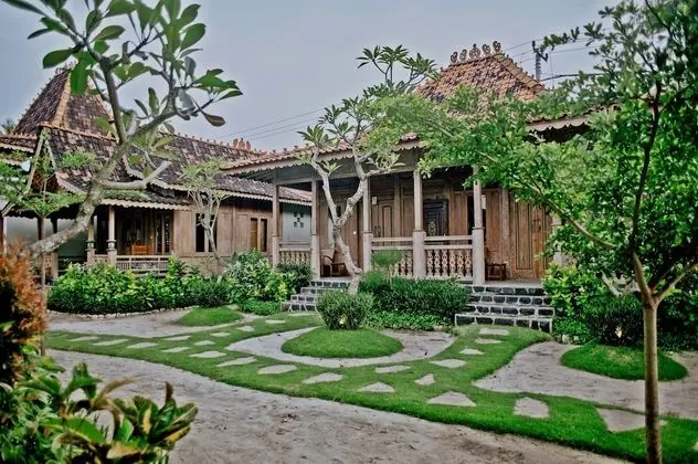 Deluxe Garden View