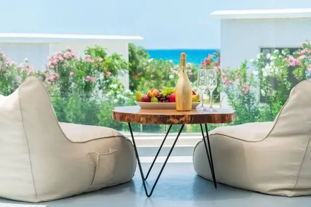 Deluxe Oda, Kısmi Deniz Manzaralı