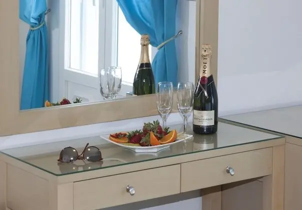 Deluxe Tek Büyük Yataklı Oda, Balkon, Deniz Manzaralı