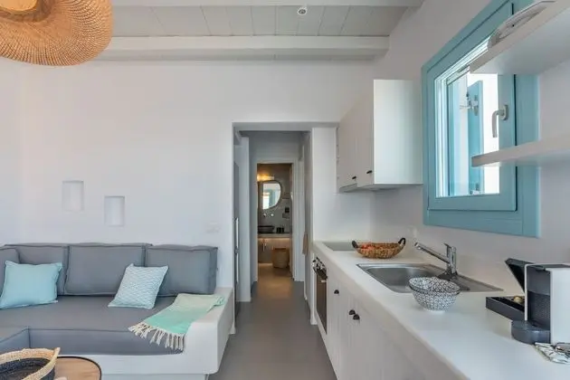 Luxury Villa, 3 Yatak Odası, Plaj Manzaralı, Denize Bakan (Lyra)