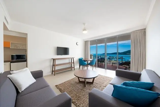 1 Bedroom Ocean View Spa Suite