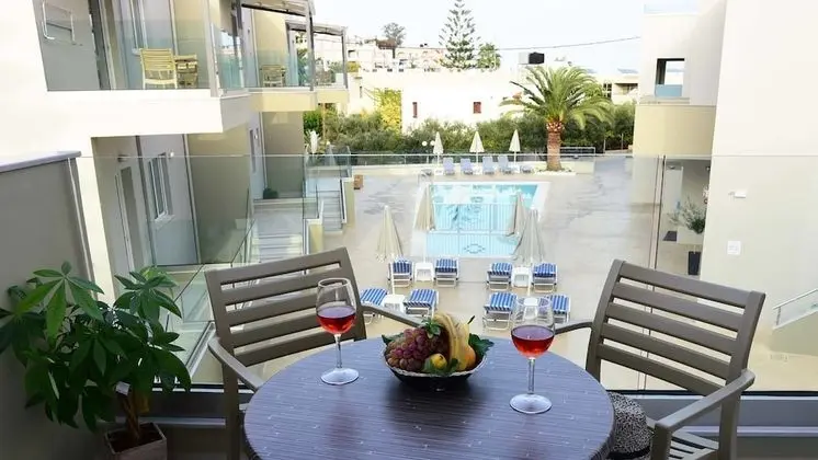 Stüdyo (2 Adults)