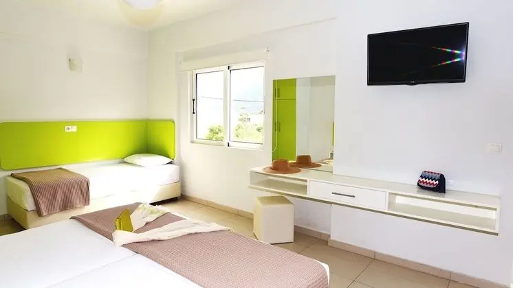 Stüdyo (3 Adults)