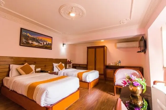 Deluxe Tek Büyük veya İki Ayrı Yataklı Oda