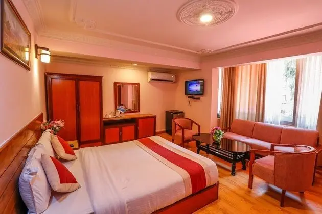 Deluxe Tek Büyük Yataklı Oda, 1 En Büyük (King) Boy Yatak, Bahçe Manzaralı