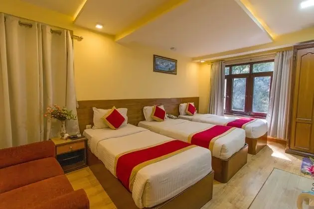 Deluxe Üç Kişilik Oda, 2 Yatak Odası