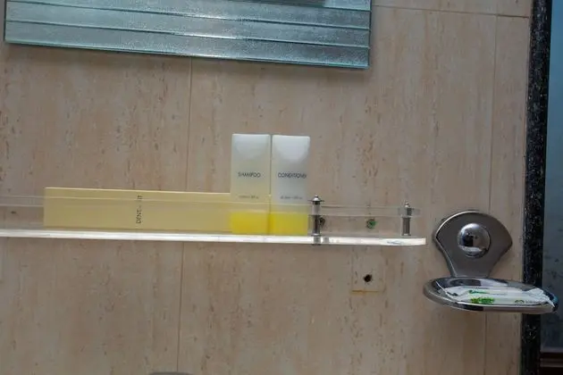 Deluxe Üç Kişilik Oda, 2 Yatak Odası