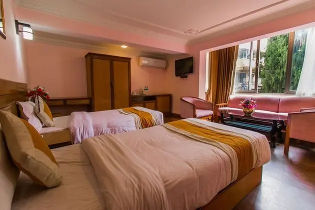 Deluxe Üç Kişilik Oda, 2 Yatak Odası