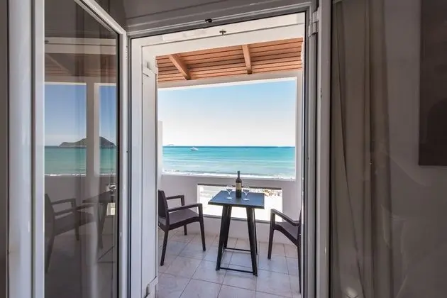 Stüdyo, Deniz Manzaralı