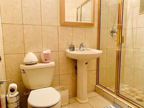 Tek Büyük Yataklı Oda, 1 Büyük (Queen) Boy Yatak ve Çekyat