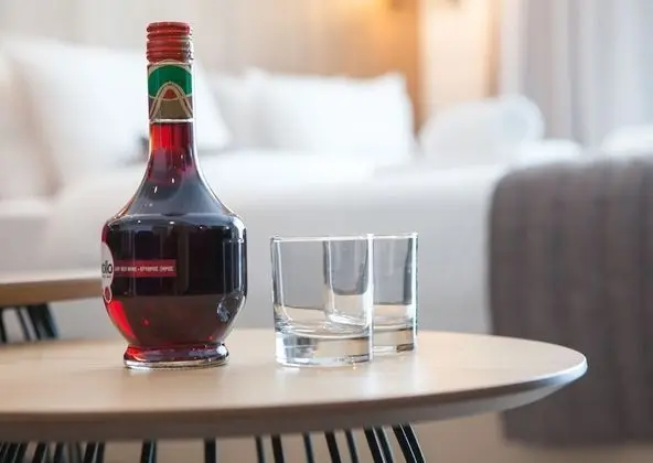 Junior Süit, Kısmi Deniz Manzaralı