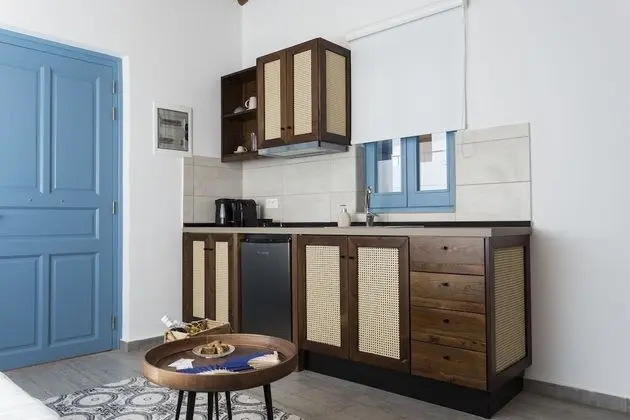 DAMA SUITE