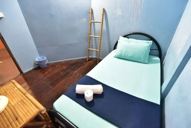 Single Room with Shared Bathroom