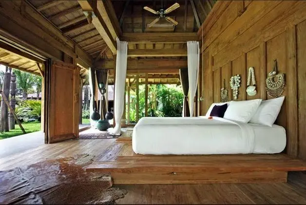 Villa Five Bedrooms