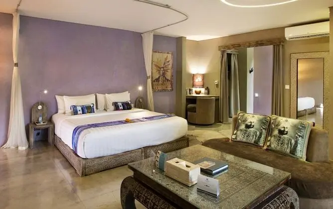 One Bedroom suite with private pool