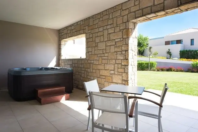 Standart, Bahçe Manzaralı (with Spa Tub)