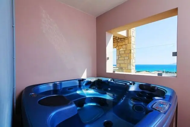 Standart, Deniz Manzaralı (with Spa Tub)