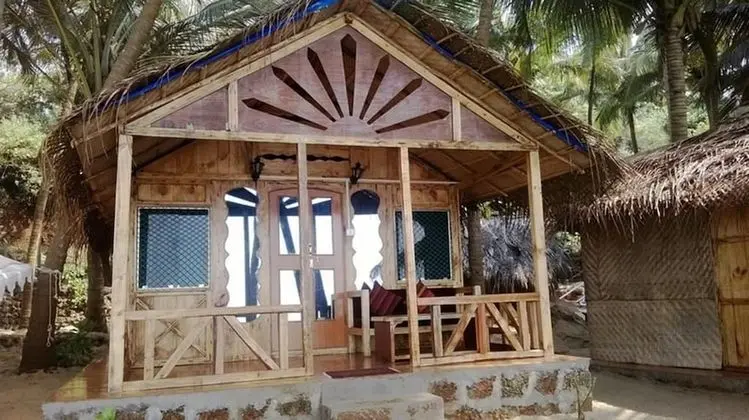 Standard Kır Evi, 1 En Büyük (King) Boy Yatak, Sigara İçilebilir, Lagün Manzaralı