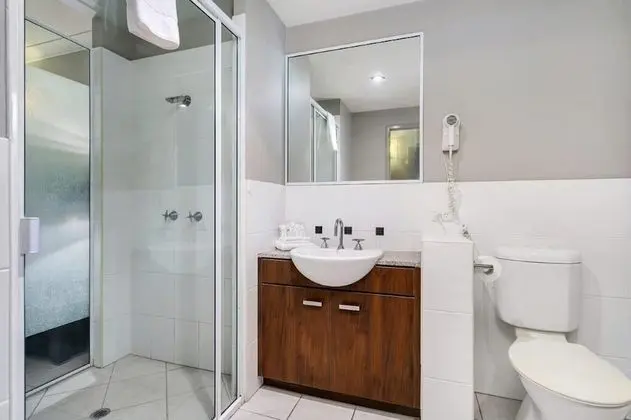 Deluxe Stüdyo, 1 En Büyük (King) Boy Yatak, Havuz Kullanımı, Zemin Kat