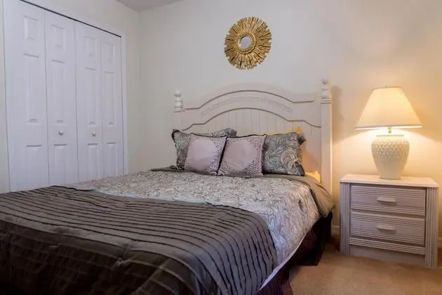 Ev (Private Pool house with game room, ne)