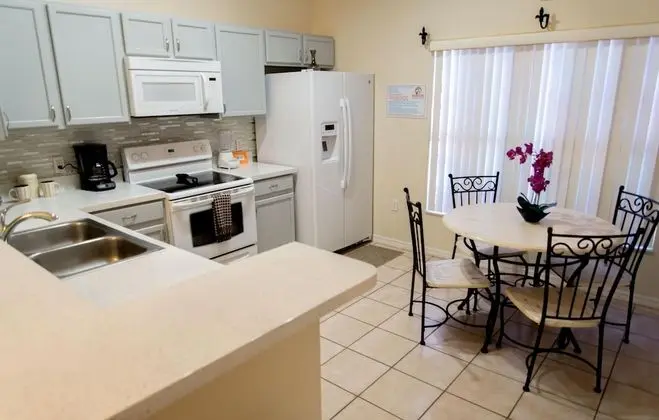Ev (Private Pool house with game room, ne)