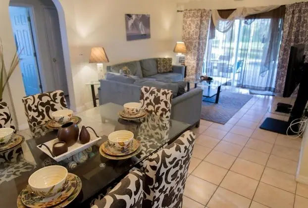 Ev (Private Pool house with game room, ne)