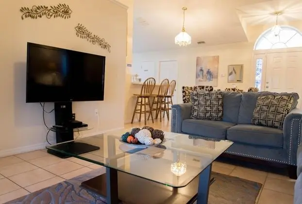 Ev (Private Pool house with game room, ne)