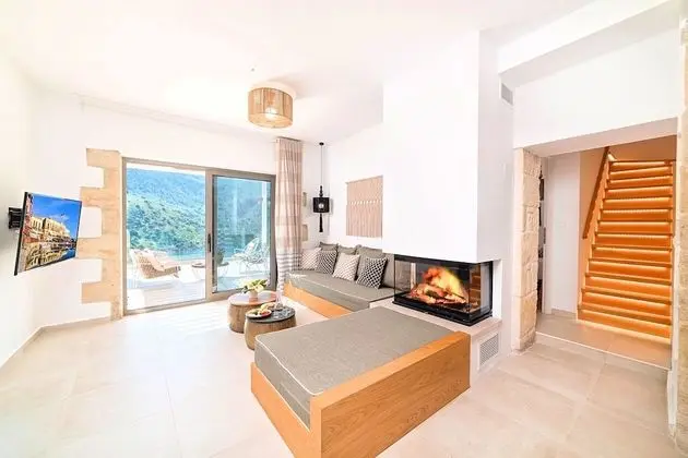 Villa, 3 Yatak Odası, Kişiye Özel Havuzlu, Göl Manzaralı