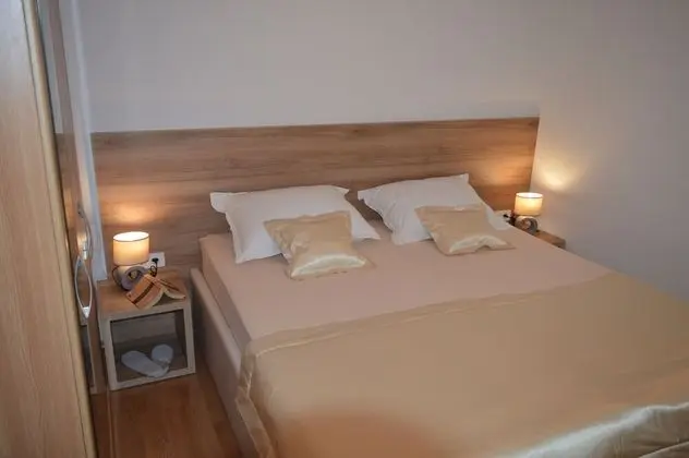 Apart Daire, 1 Yatak Odası, Göl Manzaralı