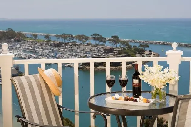 Pacific Edge King with Balcony