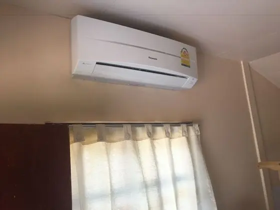 Bungalow with Air Conditioner