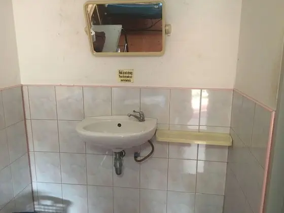 Bungalow with Air Conditioner