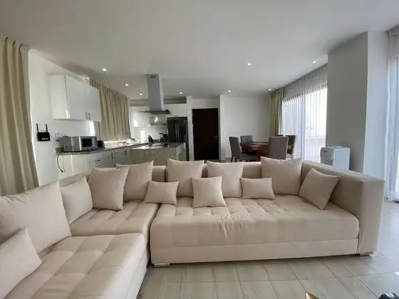 Superior Çatı Katı Süiti (Penthouse), 2 Yatak Odası, Havuz Manzaralı