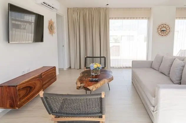 Superior Çatı Katı Süiti (Penthouse), 2 Yatak Odası, Havuz Manzaralı