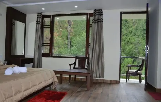 Deluxe Tek Büyük Yataklı Oda