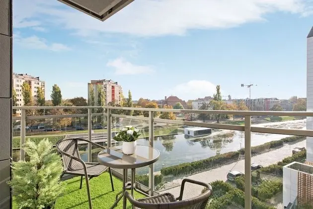 Premium Apart Daire, Nehir Manzaralı