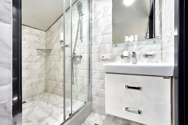 Family Çatı Katı Süiti (Penthouse), 1 En Büyük (King) Boy Yatak ve Çekyat, Sigara İçilmez