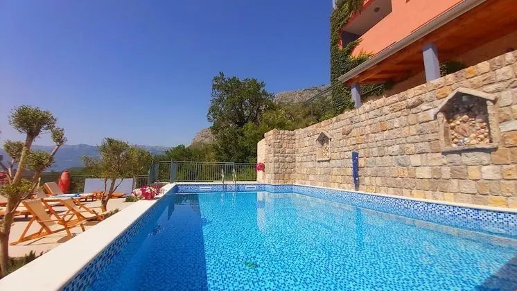 Economy Stüdyo, Kısmi Deniz Manzaralı